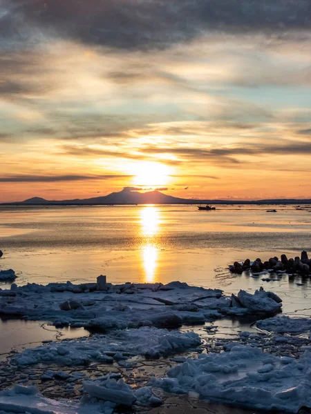 Wschód Słońca Dryfujący Lód — Zdjęcie stockowe