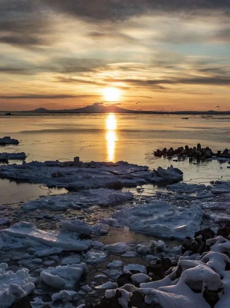 Wschód Słońca Dryfujący Lód — Zdjęcie stockowe