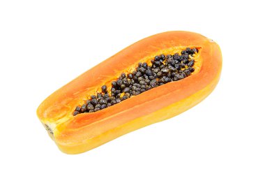 olgun papaya beyaz bir arkaplanda izole edilmiş..