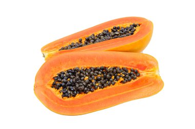 olgun papaya beyaz bir arkaplanda izole edilmiş..