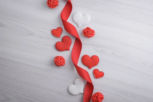 Hintergrund Für Valentinstag Grußkarte Valentinstag Konzept Rote Geschenkbänder Geschenke Herzen — Stockfoto