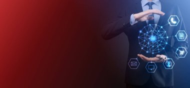 İş konsepti, cep telefonu ve toplum teknolojisinin bilgi ikonunu dijital olarak kullanmak. Yüksek teknoloji kavramı ve büyük veri kavramı. Tonu ayarlanmış resim.