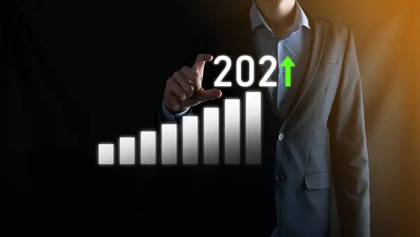 成功への事業展開と成長2021年のコンセプト事業成長率を計画2021年のコンセプト事業成長率を計画事業計画と彼のビジネスにおける正の指標の増加 — ストック写真