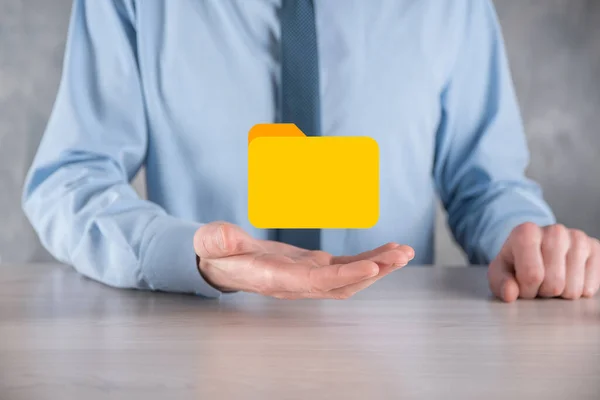 Geschäftsmann Halten Ordner Icon Document Management System Oder Dms Setup — Stockfoto