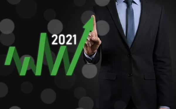 2021年の事業成長を計画する ビジネスマンの計画と彼のビジネスにおける積極的な指標の増加 ビジネスコンセプトの成長 — ストック写真