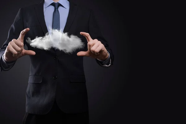 Obchodník Muž Ruka Držící Cloud Cloud Computing Koncept Zblízka Mladý Royalty Free Stock Obrázky