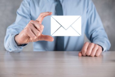 E- posta ve kullanıcı simgesi, imza, sembol pazarlama ya da bülten konsepti, diyagram. E- posta gönderme. Posta ve SMS pazarlama kavramı. İş dünyasında doğrudan satış şeması. E- posta için istemci listesi