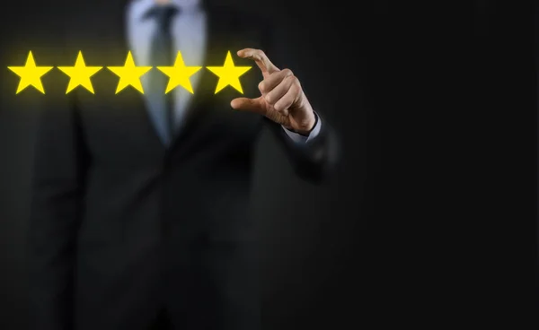 Mão Homem Mostrando Cinco Estrelas Excelente Rating Pointing Símbolo Cinco — Fotografia de Stock