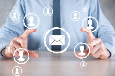 E- posta ve kullanıcı simgesi, imza, sembol pazarlama ya da bülten konsepti, diyagram. E- posta gönderme. Posta ve SMS pazarlama kavramı. İş dünyasında doğrudan satış şeması. E- posta için istemci listesi
