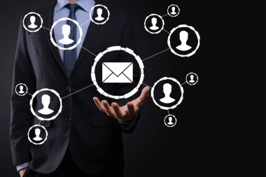 E- posta ve kullanıcı simgesi, imza, sembol pazarlama ya da bülten konsepti, diyagram. E- posta gönderme. Posta ve SMS pazarlama kavramı. İş dünyasında doğrudan satış şeması. E- posta için istemci listesi