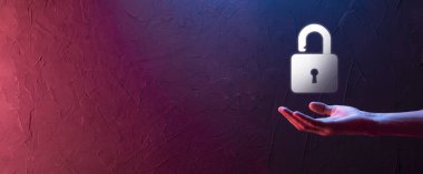 Siber güvenlik ağı. Asma kilit simgesi ve internet teknolojisi ağı. Tablet ve sanal arayüzde veri kişisel bilgilerini koruyan bir iş adamı. Veri koruma gizlilik kavramı. GDPR. AB