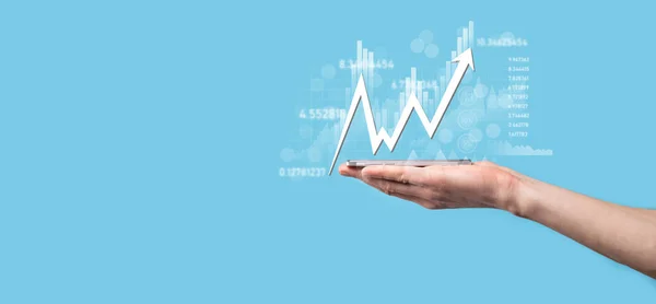 Empresario Mantener Datos Ventas Gráfico Crecimiento Económico Planificación Estrategia Empresarial — Foto de Stock