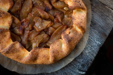 Elmalı süzme peynir hamur galeti..