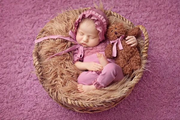 Kleines neugeborenes Mädchen 11 Tage, schläft. wunderschönes neugeborenes Mädchen mit — Stockfoto