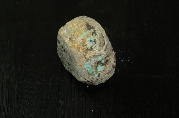 Lepidolith Aus Madagaskar Natürlicher Mineralstein Auf Schwarzem Hintergrund Mineralogie Geologie — Stockfoto