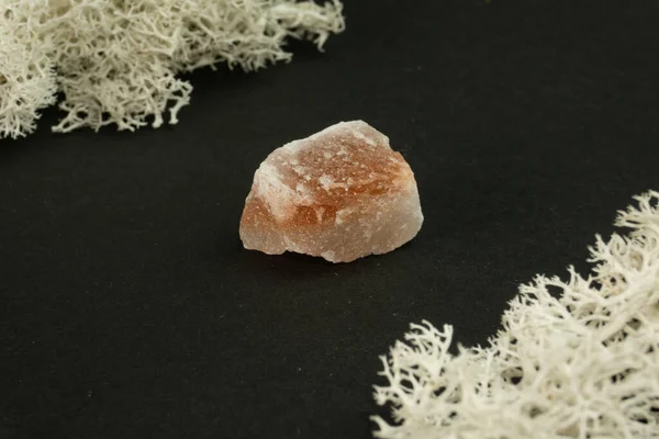 Halite Sel Gemme Pakistan Pierre Minérale Naturelle Sur Fond Noir — Photo