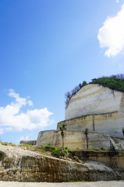 Bali Adası, Endonezya melasti Beach'te giderken harika beyaz uçurum