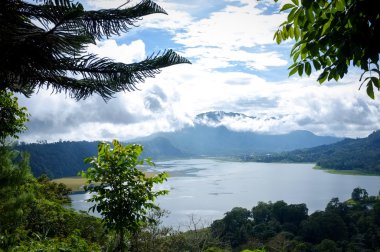 Bali adasında buyan Gölü, Endonezya