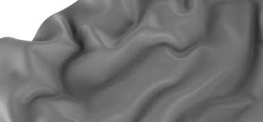 Siyah arkaplana sarılı beyaz bir kumaşın yakın plan görüntüsü. Yumuşak, akışkan kumaş zarafet ve lüks hissi yaratır. Basit kompozisyon, maddenin ve dokusunun güzelliğini vurgular..