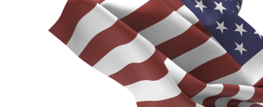 Amerikan Bayrağı Parlak Beyaz Arkaplanda Gururla Dalgalanıyor