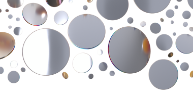 Beyaz Arkaplanda Yansıtıcı Metal Elementleri olan Soyut Çember Bileşimi