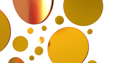 Beyaz arkaplana karşı parlak gradyanı olan soyut altın halkalar