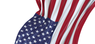 Beyaz Arkaplan ve Vatanseverlik Sembolizmine Karşı Amerikan Bayrağı Dalgalanması