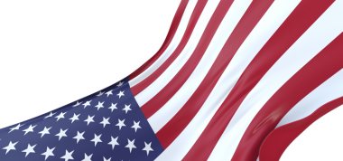 Amerikan Bayrağı Beyaz Arkaplana Karşı Gururla Dalgalanıyor, Özgürlüğün Sembolü