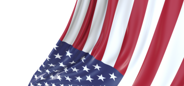 Beyaz Arkaplana Karşı Dalgalarla Örtülmüş Amerikan Bayrağı