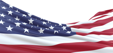 Vatansever kavramlar için Beyaz Arkaplanlı Rüzgarda Dalgalanan Amerikan Bayrağı