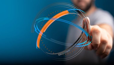 Bağlantı ve teknolojiyi gösteren dijital küre konseptiyle etkileşim