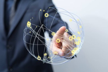 Global Ağ Bağlantıları Sunumunda İşadamının El Gösterimi