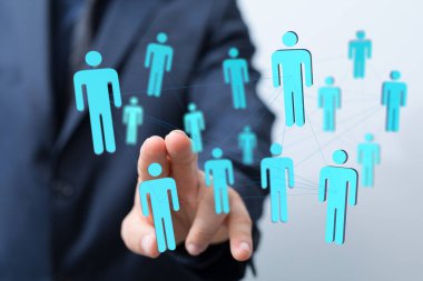 Dijital arayüzde temsil edilen insan ağı, bağlantı ve iletişim