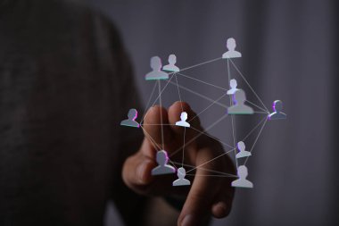 İnsanları Dijital Ağ Sistemi İllüstrasyonuna Bağlamak