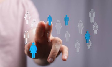 İnsan simgeleri insan seçimleri, takım çalışması ve bağlantı ile etkileşim halindedir