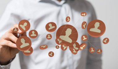 Dijital Arayüze Dokunan Kişinin Görselleştirdiği Kavramsal Sosyal Ağ Bağlantısı