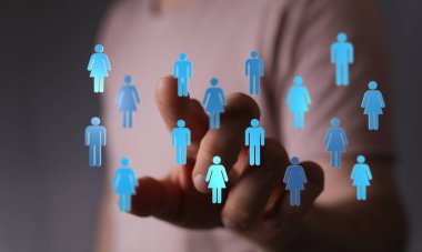 Dijital İnsan Ağı: Bağlantı ve Teknoloji Sembolizmi