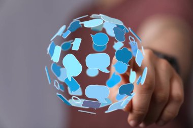 Dijital Ağ ve Veri Akımına Bağlayan Konuşma Baloncukları ile Küresel İletişim Küresi