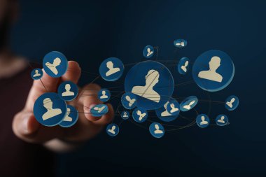 Simgeye Dokunan Kişi Arayüzü Dijital Ağ Bağlantıları Konsepti