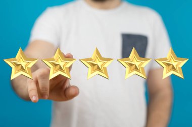 Adam mükemmel reytingler ve değerlendirmeler için beş yıldız aldı..