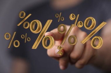 Yüzen Altın Yüzde Sembolleri Parmağa Yaklaş: Finans Konsepti