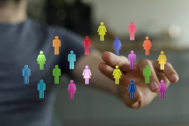 Dijital Dokunuş: Çeşitli İnsanlar Simgeleriyle Elle Etkileşim