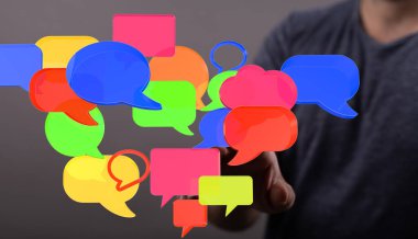 Renkli Konuşma Baloncukları: İletişim ve Konuşma