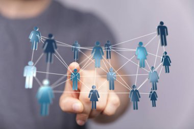 İnsan figürleri ve parmak dokunuşu ile bağlı dijital ağ kavramı