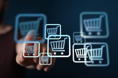 Çevrimiçi Alışveriş Konsepti: Parmaklayan E-Ticaret Arabaları Sembolleri