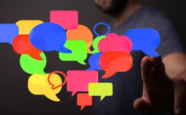 Renkli Konuşma Baloncukları: İletişim & Ağ Kavramı