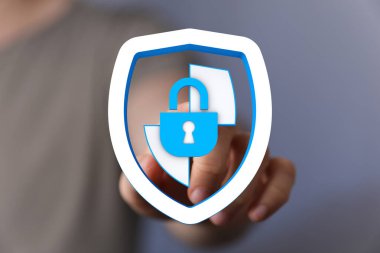 Dijital Güvenlik: Elle Dokunma Kalkanı ve Kilit Sembolize Etme Koruması
