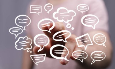 Yüzen Konuşma Baloncuklarıyla El Etkileşimi: İletişim Konsepti