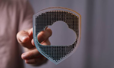 Kalkan güvenlik konseptiyle bulut depolama