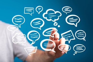 Çoklu Sohbet Baloncukları: İletişim Konsepti